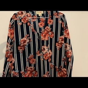 Ladies size XL shirt.